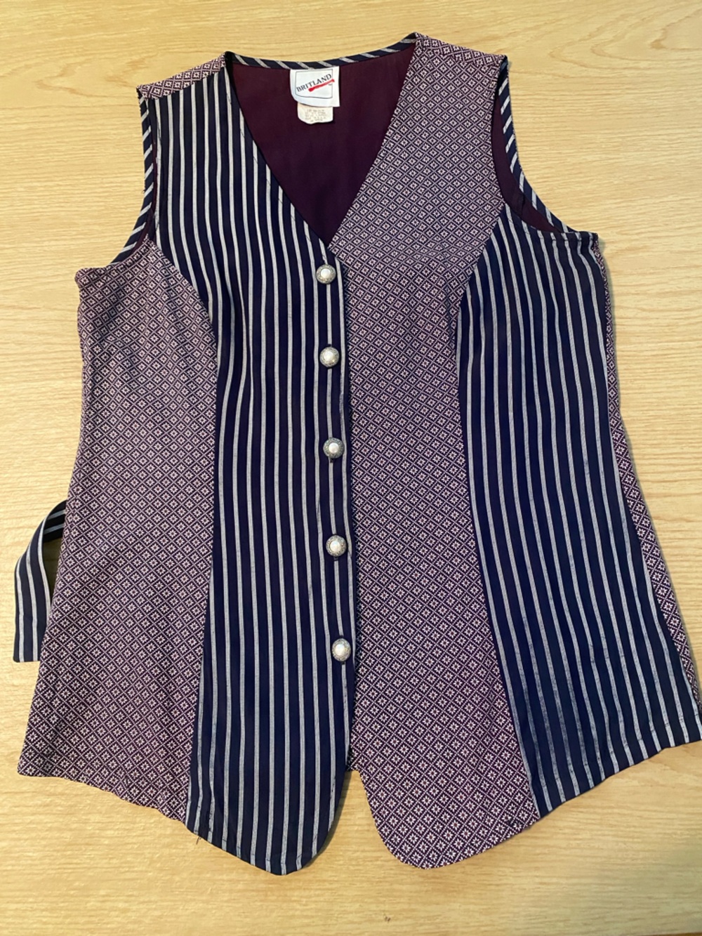Vintage  Sleeveless Button Front vest/ too   - Burgundy/Navy print size large